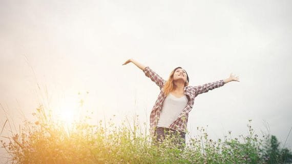 Perawatan Anti Aging Terbaik, Tetap Cantik Meski Usia Terus Naik