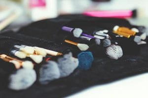 Mengenal Tahapan Make Up buat Kamu yang Masih Pemula