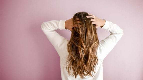 Cara Mengatasi Rambut Rontok dengan Bahan Alami