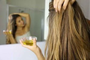 Masker rambut buatan sendiri
