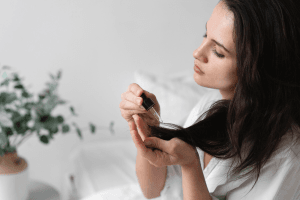 7 Cara Mempercepat Pertumbuhan Rambut yang Perlu Dipahami