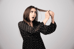 Rambut Rontok Karena Stres, Ini Tanda dan Solusinya