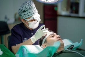 7 Cara Mengatasi Rambut Pitak Tiba-Tiba