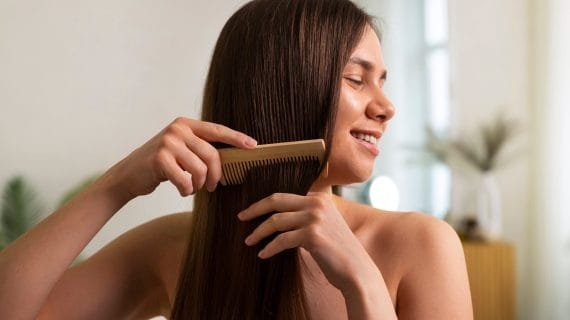 Penyebab Rambut Rontok dari Akar dan Cara Mengatasinya