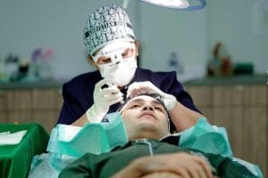 Implan Rambut: Prosedur, Metode Terbaik, dan Estimasi Biaya 2026