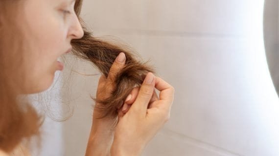 Rambut Patah dan Bercabang? Ini Cara Mengatasi Dengan Mudah