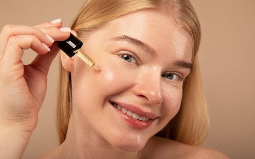 Kulit Kering dan Kusam? Hyaluronic Acid Bisa Jadi Solusinya!