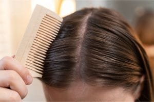 Mengapa Rambut Jarang-jarang? Ternyata Ini Penyebabnya