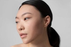 11 Tips Ampuh agar Kulit Wajah Kencang dan Awet Muda